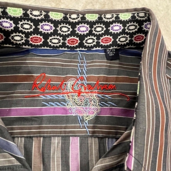 Robert Graham Flip Cuff Long Sleeve Dress Shirt; Multi Stripes/Dots; Size XL - Picture 4 of 4